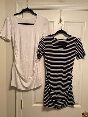 Amazon Essentials 2 Pack Scoop Neck Maternity Short Sleeve Ruched Tees…size XS